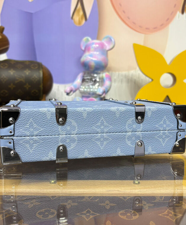 Louis Vuitton Wallet Trunk Taigarama M13562 Blue
